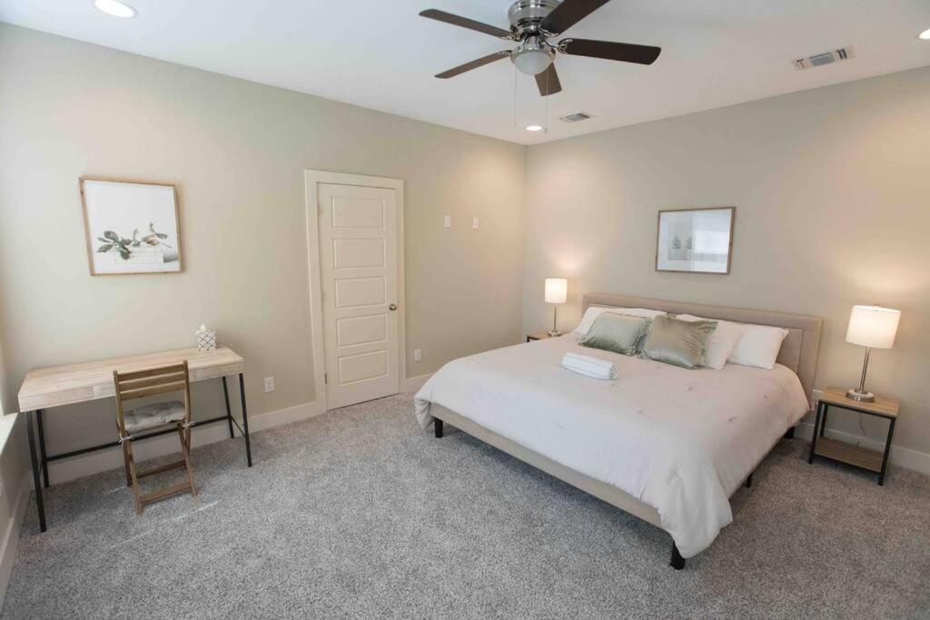 Spacious, Sleeps 6, St Phillips, King Bed 샌안토니오 외부 사진